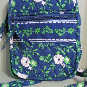 Darice Quilted Crossbody Bag Floral Daisy Blue Green & White